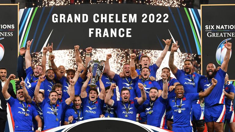 France wrapped up their first Six Nations title since 2010 with a 25-13 home win.
