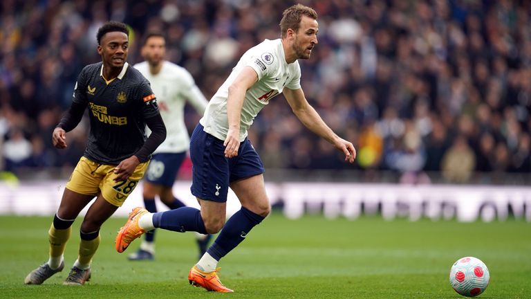 Harry Kane is moving away from Joe Willock