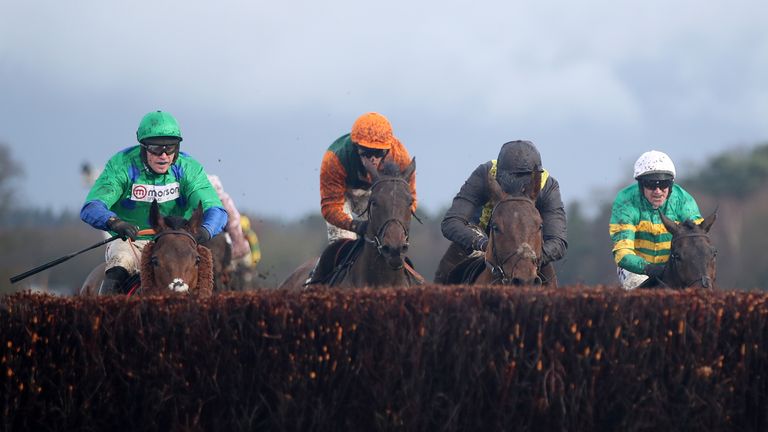 Hugh Nugent and Fortescue continue to land in Ascot's listed Swinley Handicap Chase
