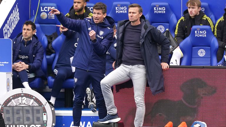 Jesse Marsh (right) and assistant manager Franz Schimmer 