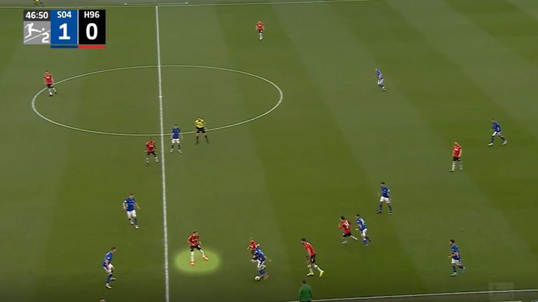 Mark Demers clip shows him trying to block a pass for Hannover 96 against Schalke 04