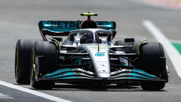 Ted, Brundle and Crofty talk about Hamilton's struggle with the porpoise during testing and whether it could stop Mercedes from returning to the first race of the season. 