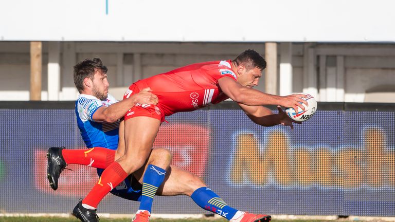 Watch how Hull KR winger Ryan Hall scored his 200th Premier League goal against his former employer, Leeds Rhinos