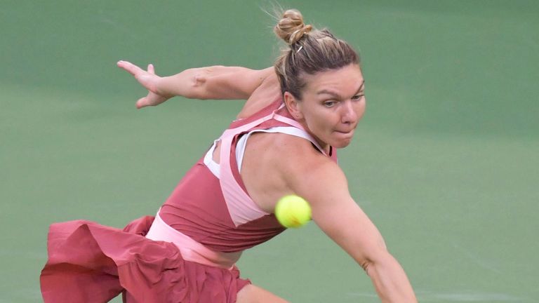 Simona Halep says she will be out for three weeks with a leg injury