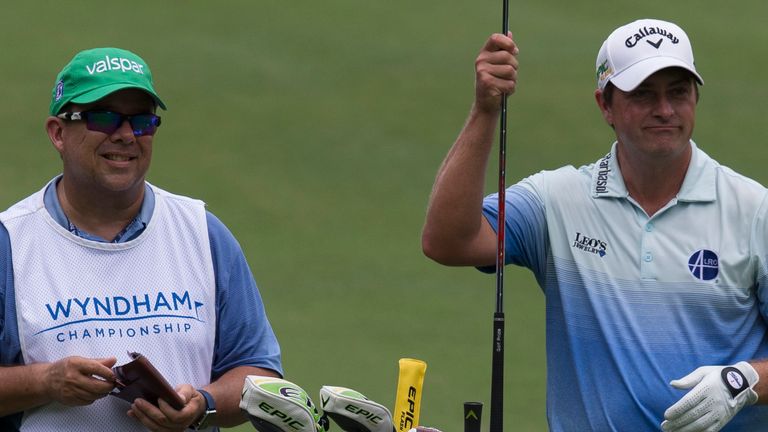 Montoya (left) has been carrying a Brian Steward bag since 2016